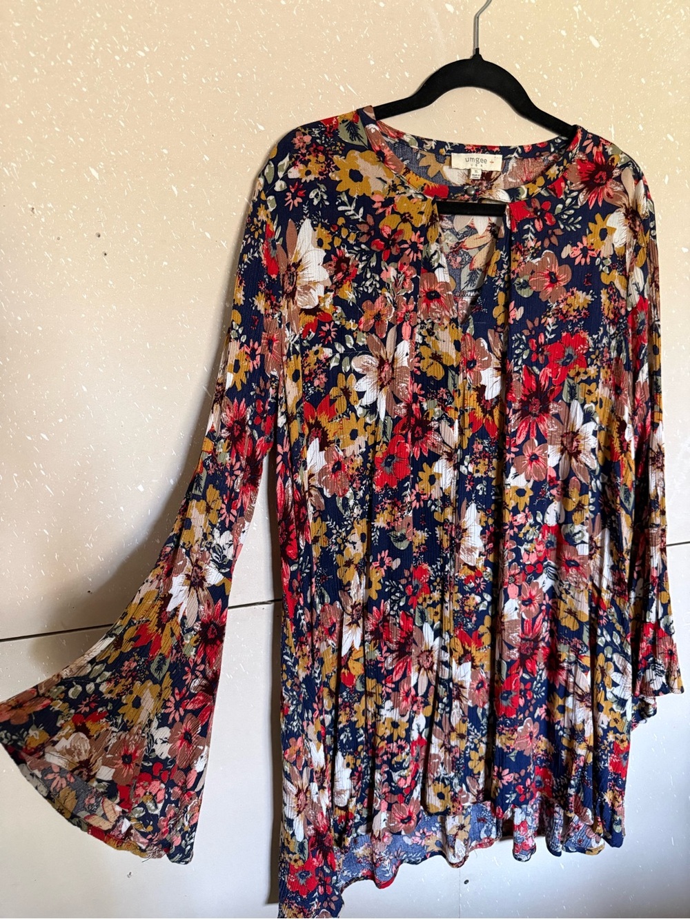 Umgee Navy Floral Bell-Sleeve Tunic - Multicolor Floral